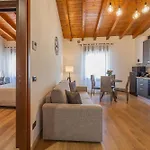 Apartman Prestige - Rustic Elegance *