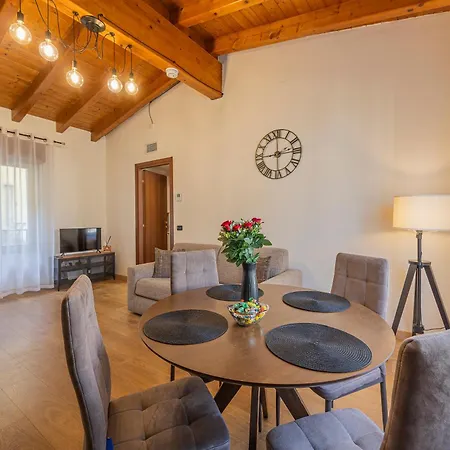 Appartement Prestige - Rustic Elegance